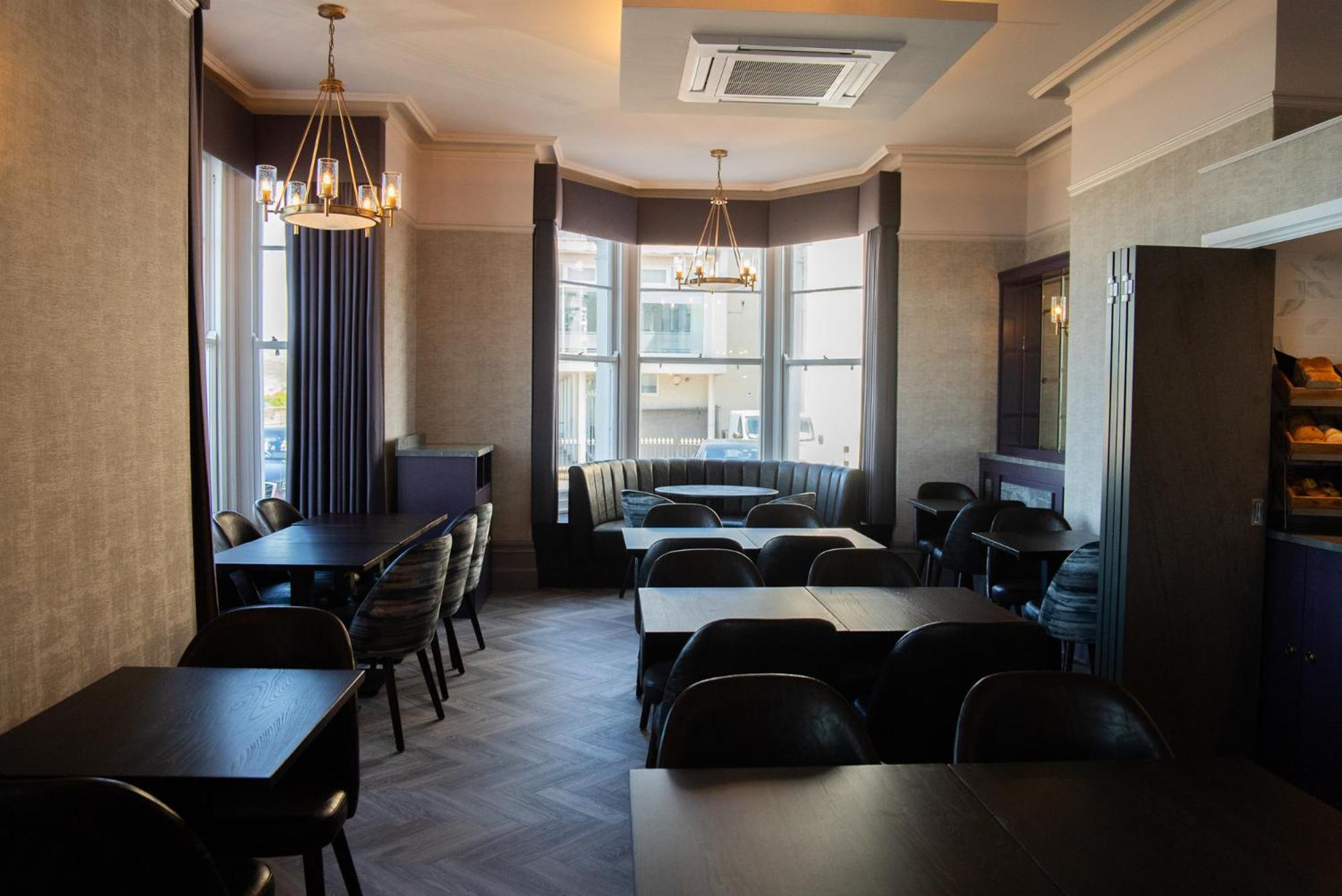חלנדודנו The Cae Mor Hotel מראה חיצוני תמונה