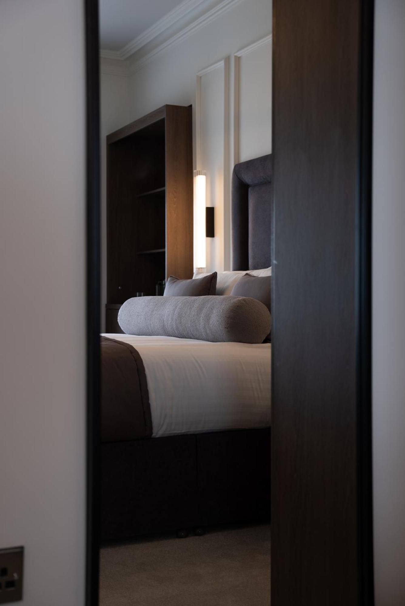 חלנדודנו The Cae Mor Hotel מראה חיצוני תמונה