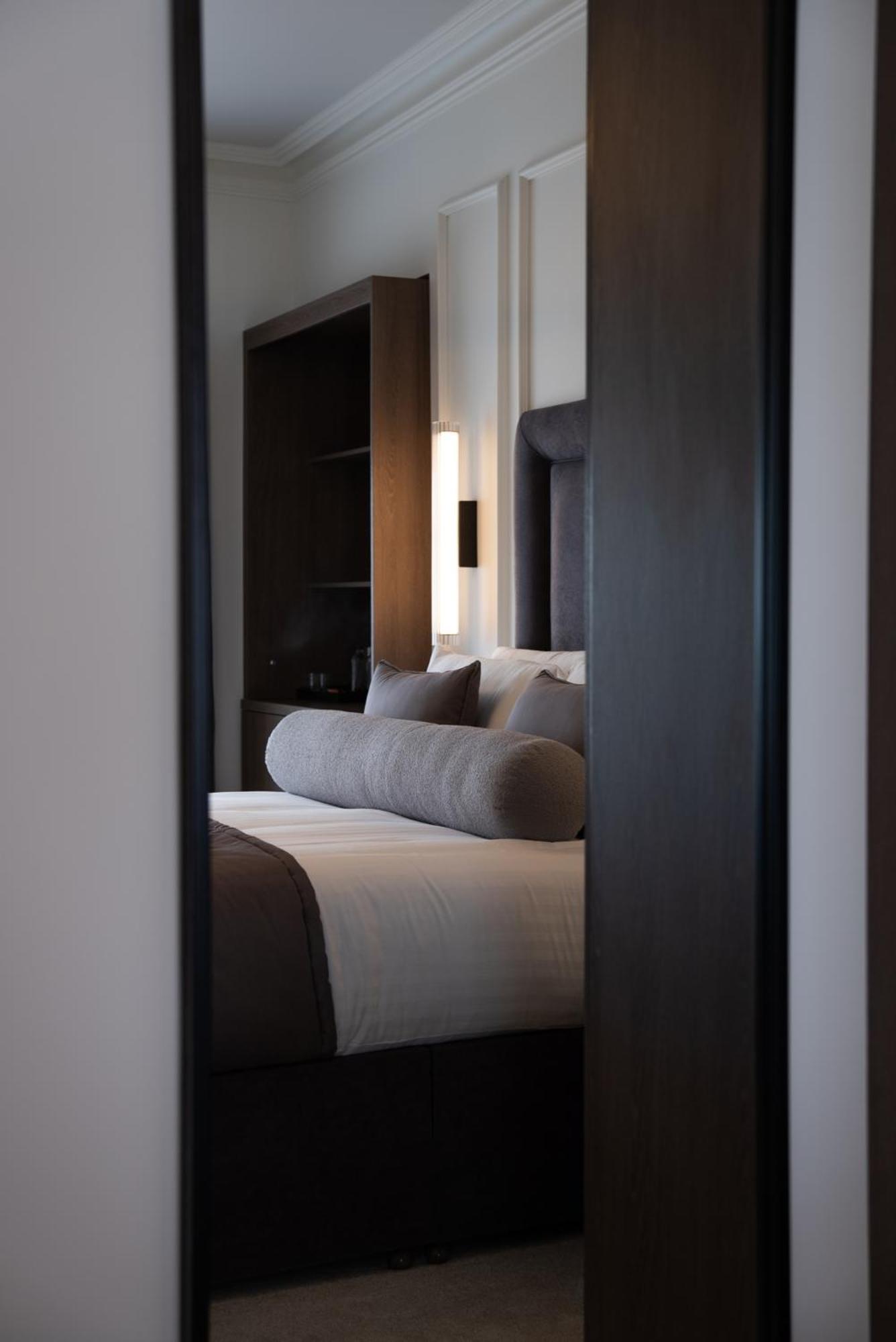 חלנדודנו The Cae Mor Hotel מראה חיצוני תמונה
