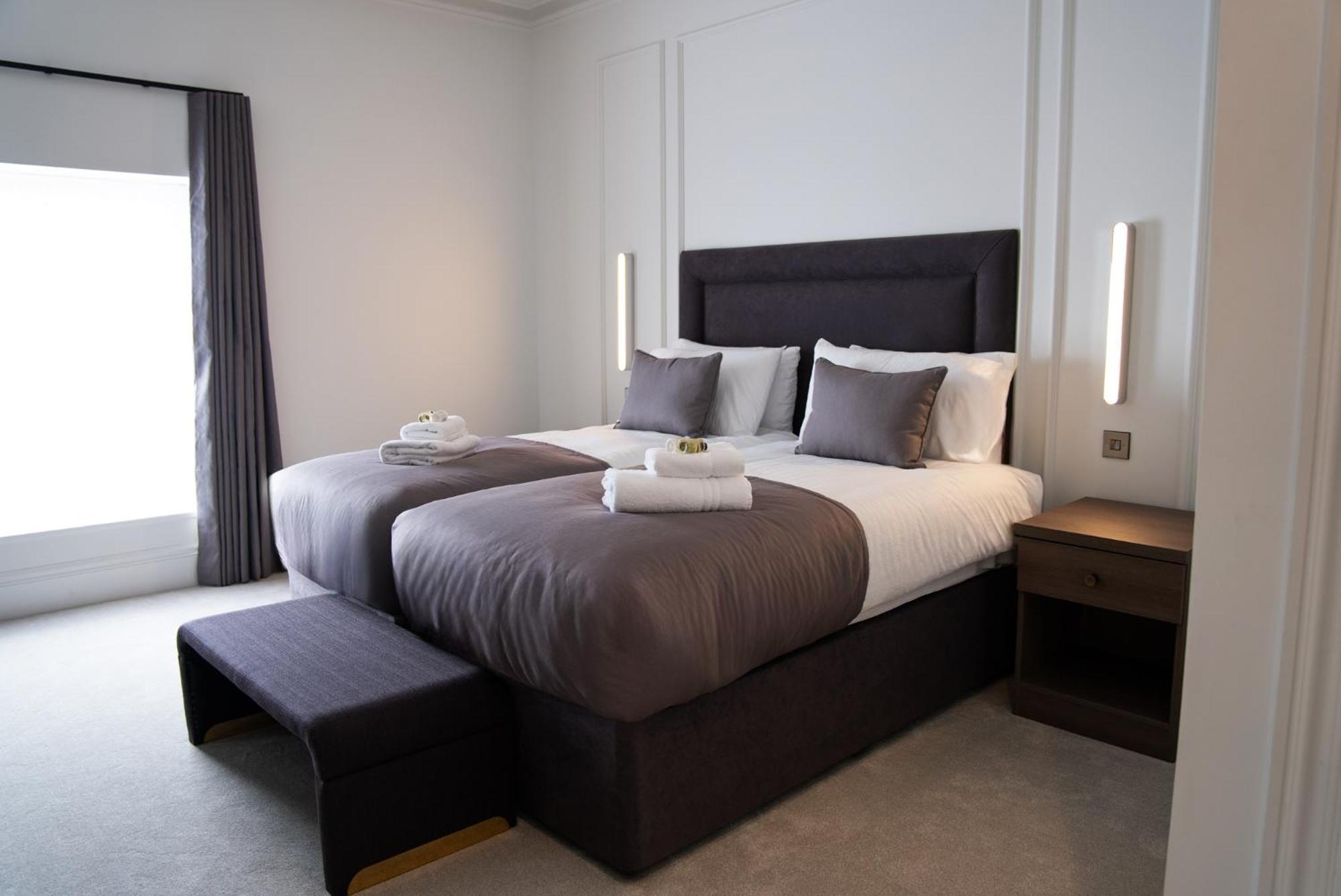 חלנדודנו The Cae Mor Hotel מראה חיצוני תמונה
